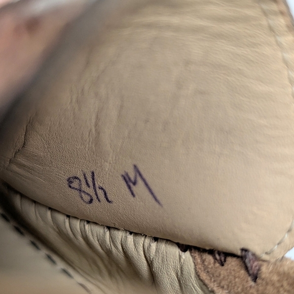 Stuart Weitzman Tan Suede Leather Low Heeled Loafers Animal Print Size 8.5 - Picture 7 of 7